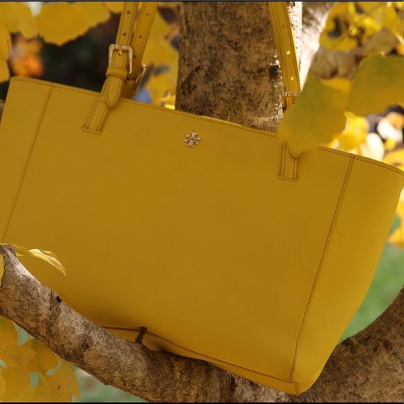 Tory Burch York Tote - Picture 2 of 8